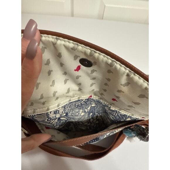 Sakroots Artist Circle Navy Floral Shoulder Cross Body Purse Charm Blue White - Picture 5 of 8